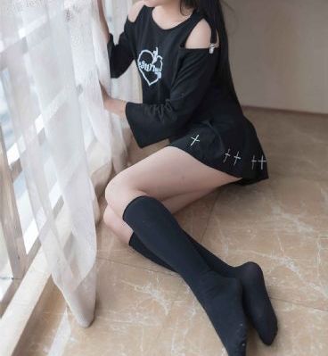 亚洲图片欧美图第四色_短视频完整无删减版