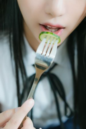 老师我好爽再深一点老师好涨_超清迅雷电影在线