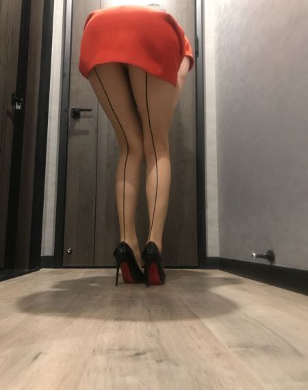 欧美小姐姐视频高颜值_1080影视在线观看