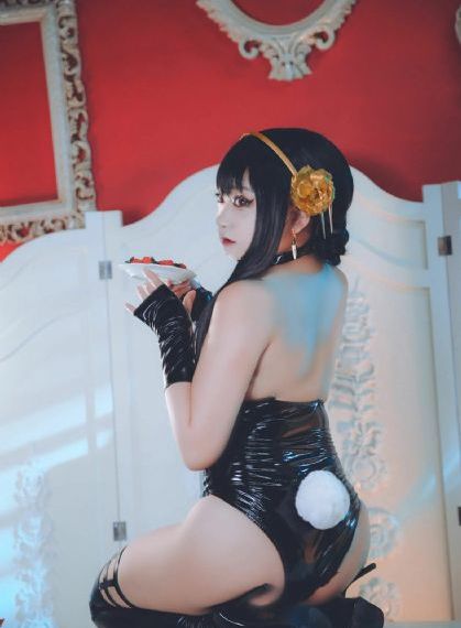 欧美内衣名模_DVD完整视频观看