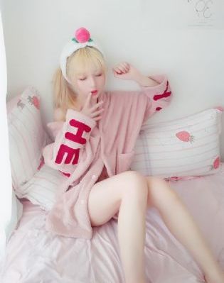 欧美精品一区二区蜜桃_超清电影免费在线