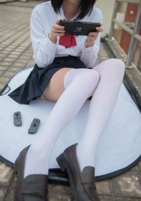 日韩精品精品不卡潮吹美人鱼_高清神马影院手机在线