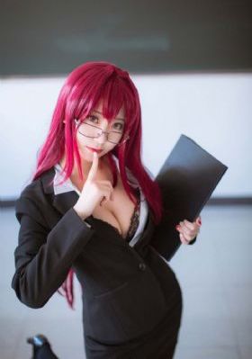 欧美学生装_国产剧在线视频观看